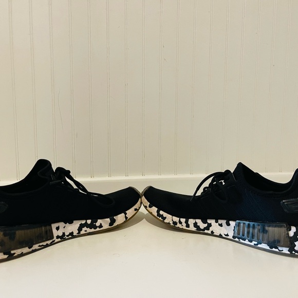 Adidas Cow-print NMD R1 CORE BLACK/CORE BLACK/CLOUD WHITE - Picture 2 of 4